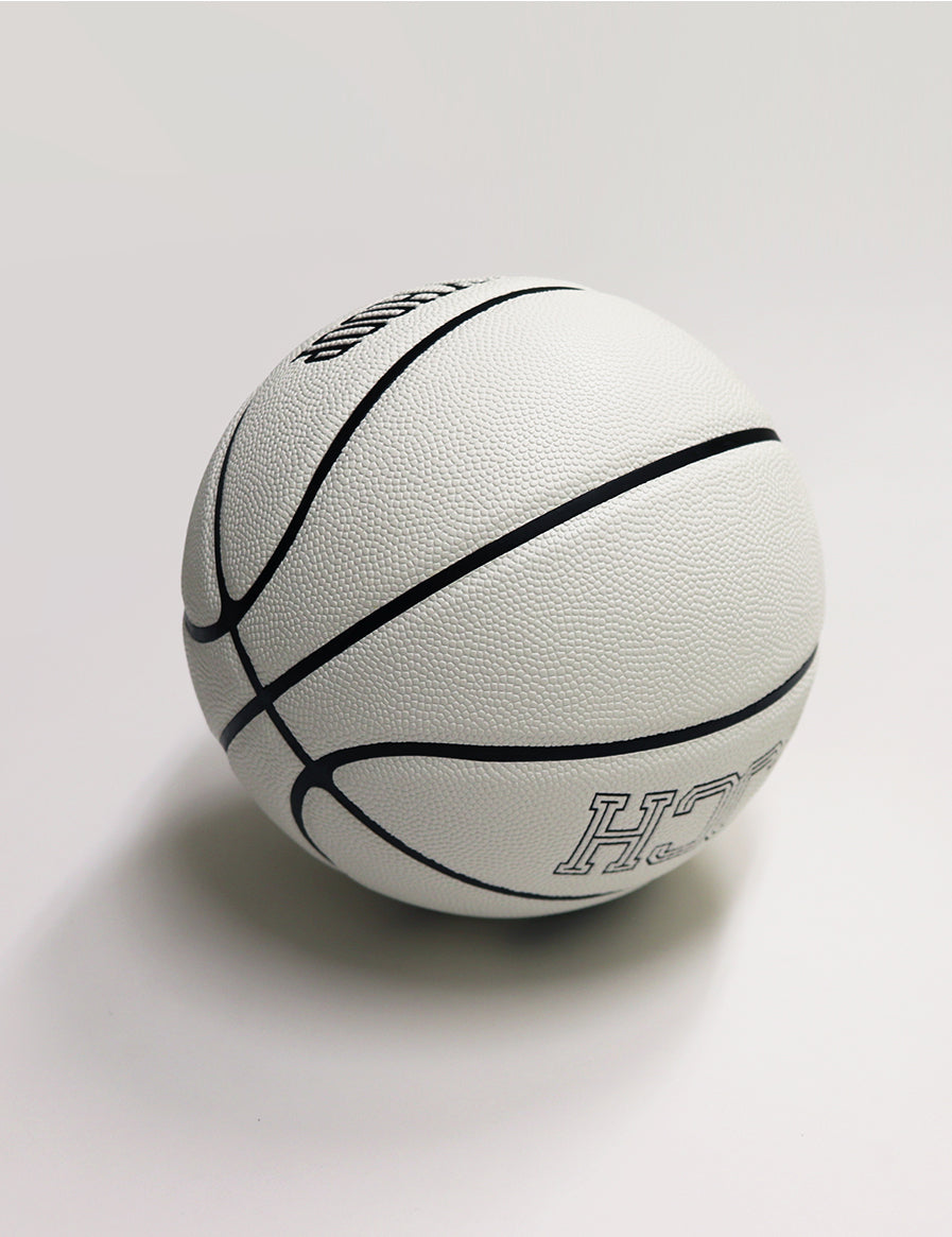 HOOPYでございます Amazon.com: AppleRound Hippity Hoppity Hopball with Pump