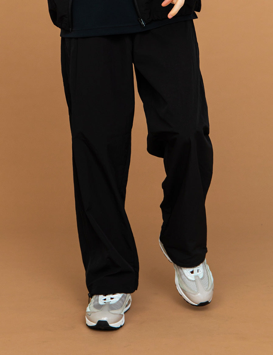 MESH PANEL NYLON PANTS (BLACK)