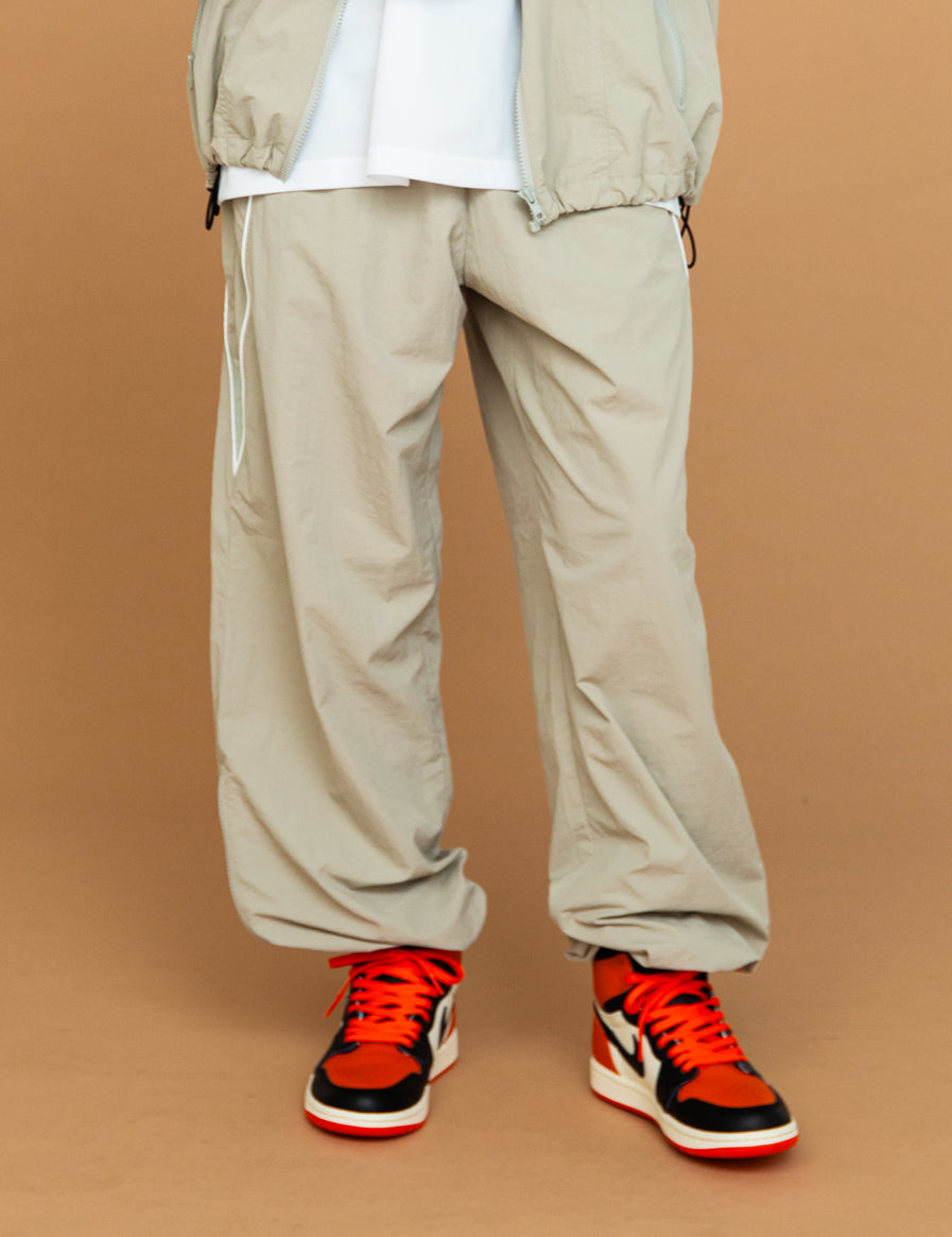 MESH PANEL NYLON PANTS (GRAY)