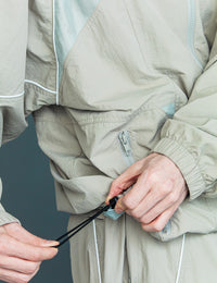 MESH PANEL NYLON JKT (GRAY)