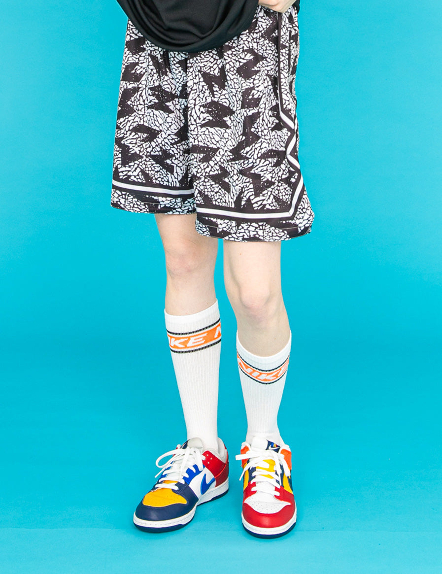 CRACK NOISE SHORTS (BLACK) - CandyHoop